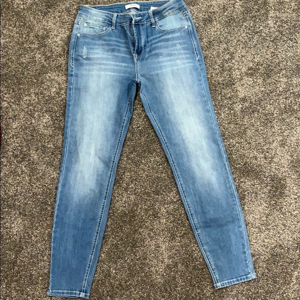 Kensie skinny jeans.